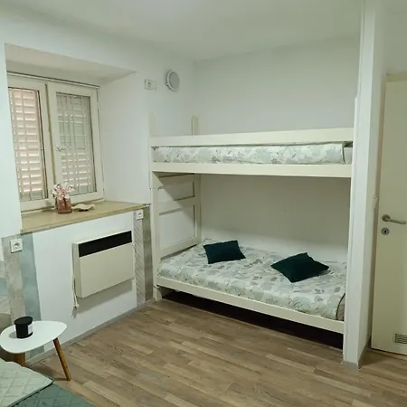 Ida Apartma *